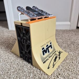 Tech Deck Mega Halfpipe Mini Skate Ramp with Dual Decks - Beige